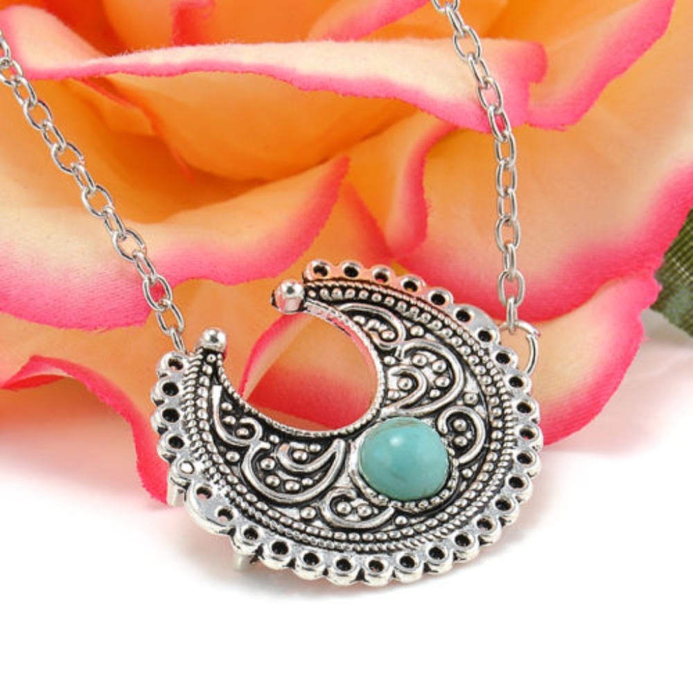 Silver boho turquoise stone pendant necklace